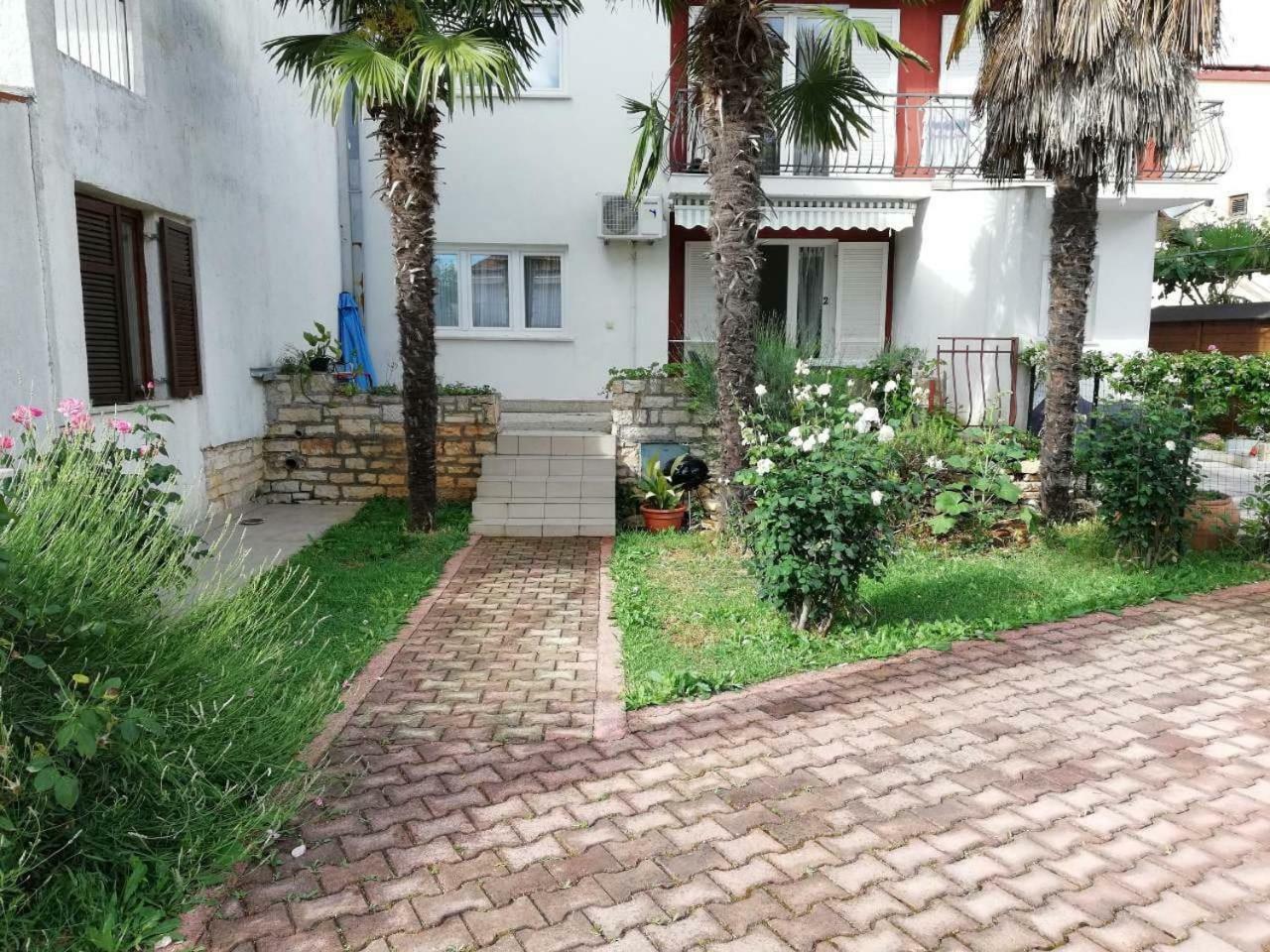 Apartmani Bojana Ровинь Экстерьер фото